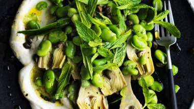季节性方面:蚕豆,绿橄榄和酸奶。