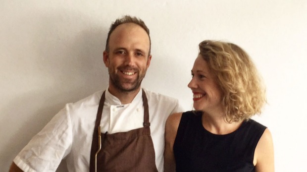 Josh Lewis和Fleet Restaurant的Astrid McCormack。