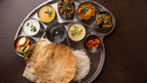 188bet金博宝美食。菜:北印度塔利。Taj Indian Sweets&Restaurant,91 Wegram St,哈里斯公园。2018年5月3日,照片:Wolter Peeters,悉尼早晨先驱。