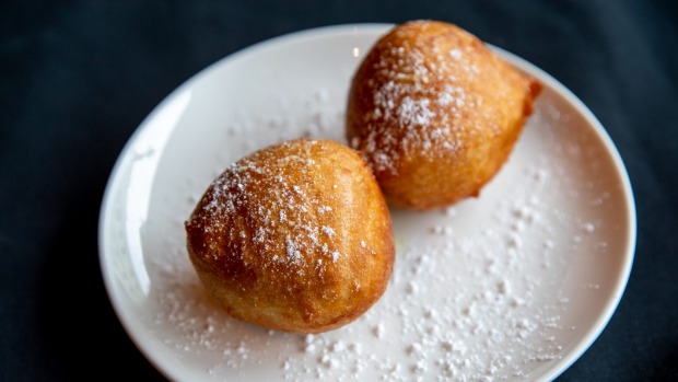 噗噗噗滥是意大利的BOMBOLONI等煎糖掸粗糙的耻辱。