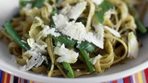 Pesto tagliatelle用绿豆。