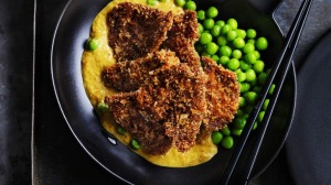 亚洲风味融合:海南咖喱饭。