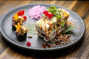 在Neko Neko的未加工的素食主义者Okonomiyaki（＃10）。