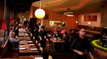 Balaclava Bar-Restaurant Ilona Staller已经关闭了十年后。