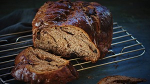 巧克力Brioche-Babka（早餐保存剩菜！）。