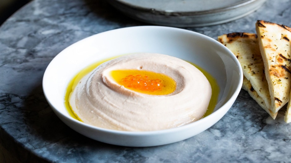 光，致力和丰富：Taramasalata multet roe蘸。