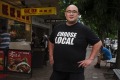 香港出生的厨师'大'Sam Young股票分享了他最喜欢的购物，零食和伊塞伍德当地的用餐。