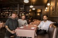 Dan Pepperell，Andy Tyson和Michael Clift在Potts Point的Bistrot 916。