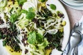卡伦·马蒂尼（Karen Martini）的素食主义者冬季沙拉。