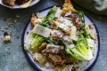 卡特里娜·梅尼克（Katrina Meynink）说，凯撒一鸡的好鸡肉就是对比。